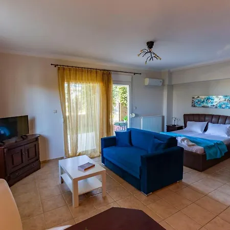 Elvis Nest Apartmán Nea Moudania