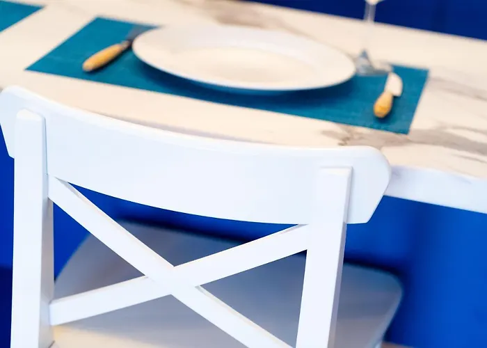 Elvis Nest 尼亚·蒙达尼亚